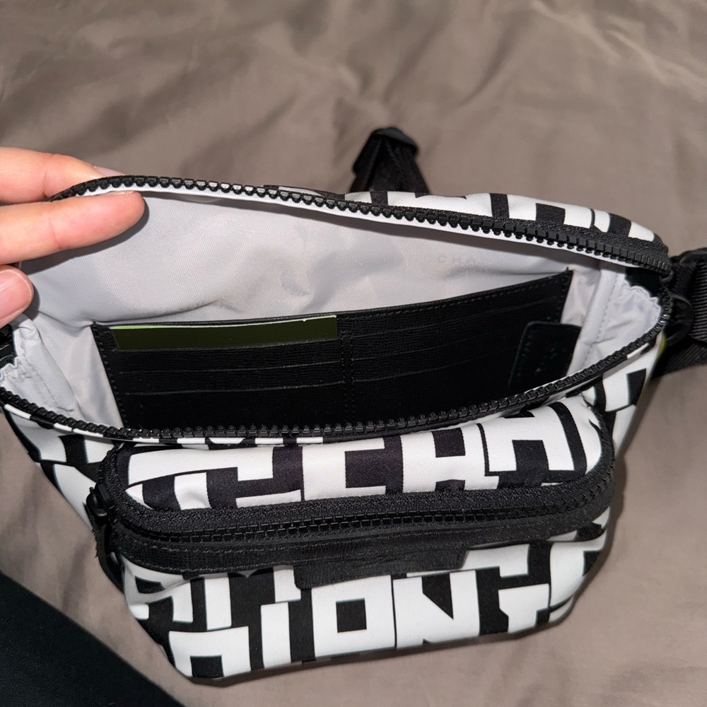 💕Fabulous & Rare! Longchamp Black & White Belt Bag/ Crossbody/Waist Gorgeous!💕